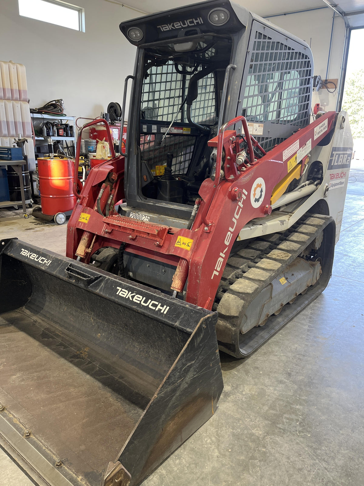 2022 TAKEUCHI TL8R2-CR