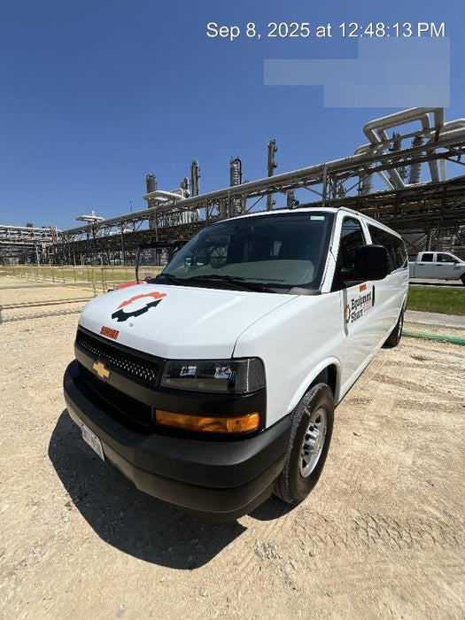 2025 CHEVROLET Express Van - Rental