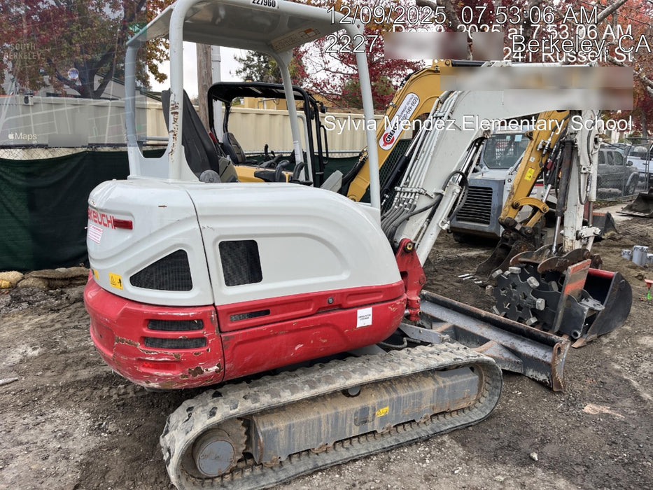 2022 TAKEUCHI TB235-2R