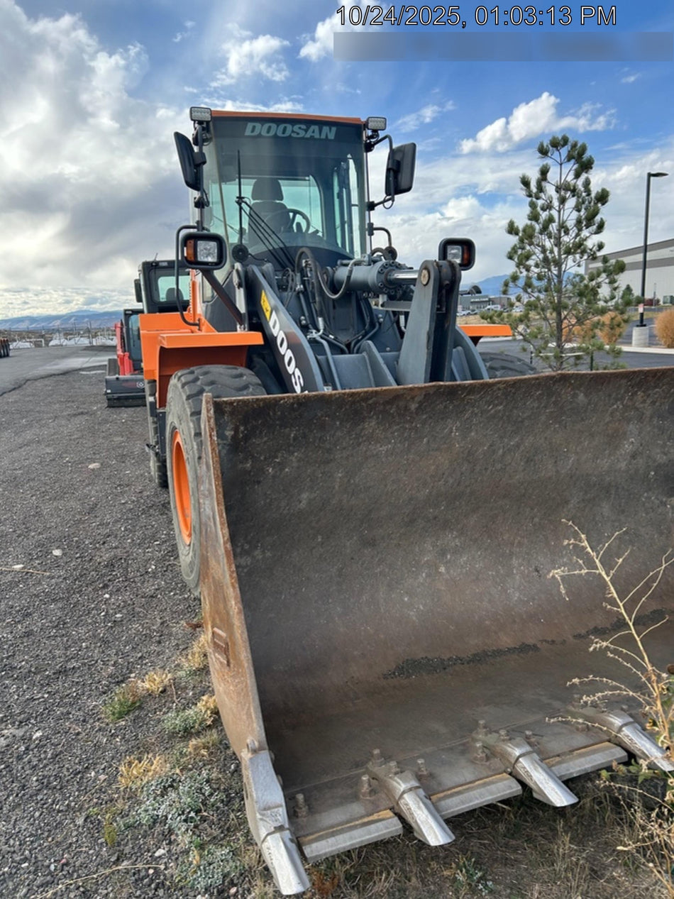 2019 DOOSAN 3.5 Yd Loader Bucket, Tooth