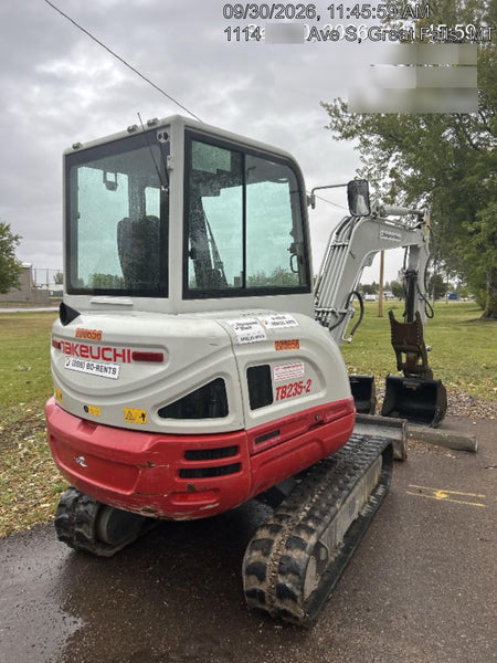 2022 TAKEUCHI TB235-2CR