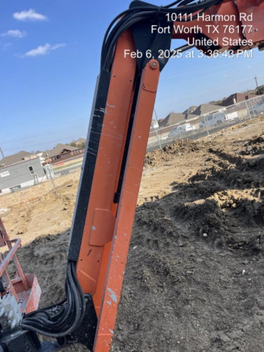 2016 JLG 660SJ