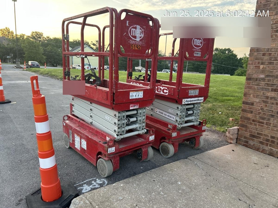 2017 MEC 1330SE 13' Scissor Lift w/2 Year Full Extended Warranty