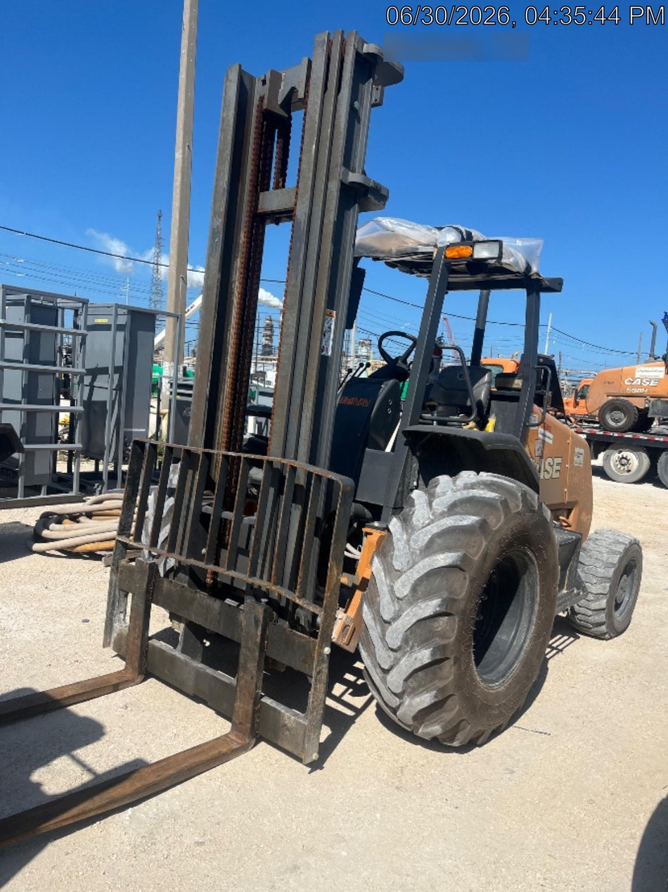 2021 CASE 588H