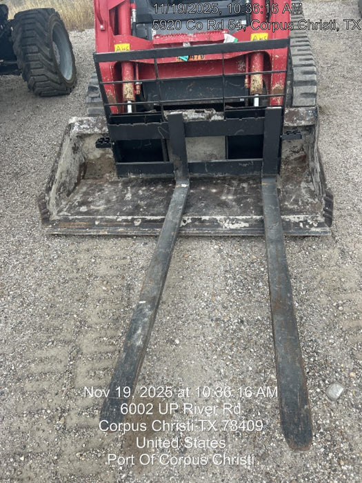 2025 ARROW MATERIAL HANDLING F5100CB - 72"