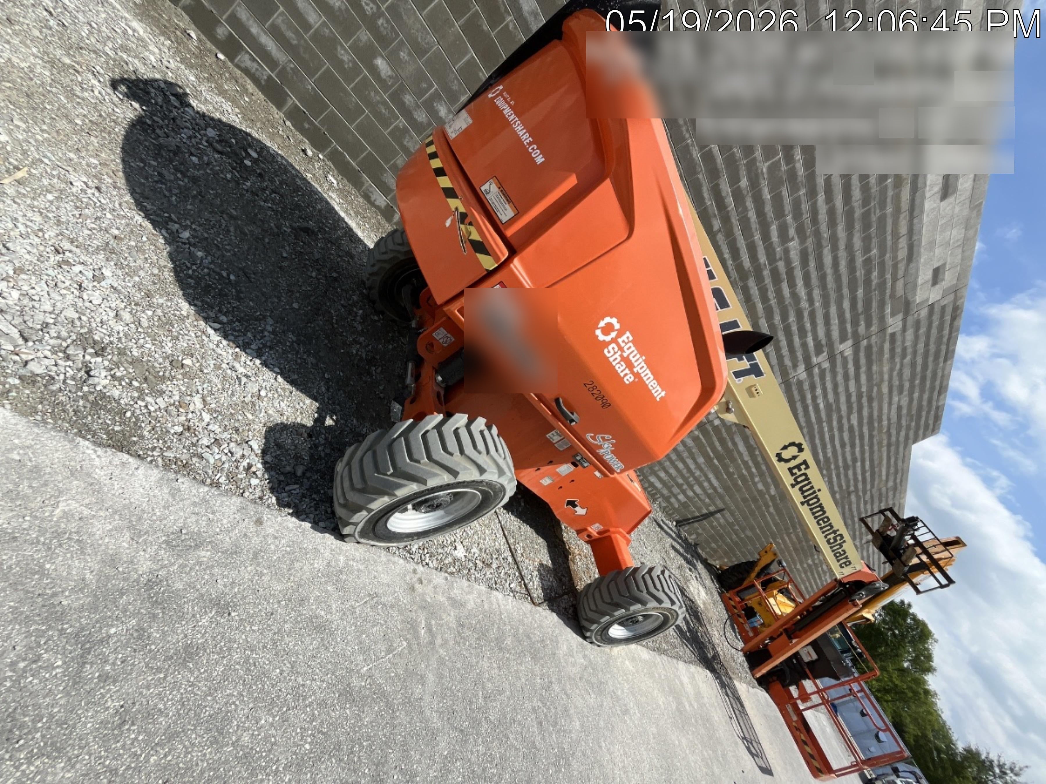 2022 JLG 460SJ