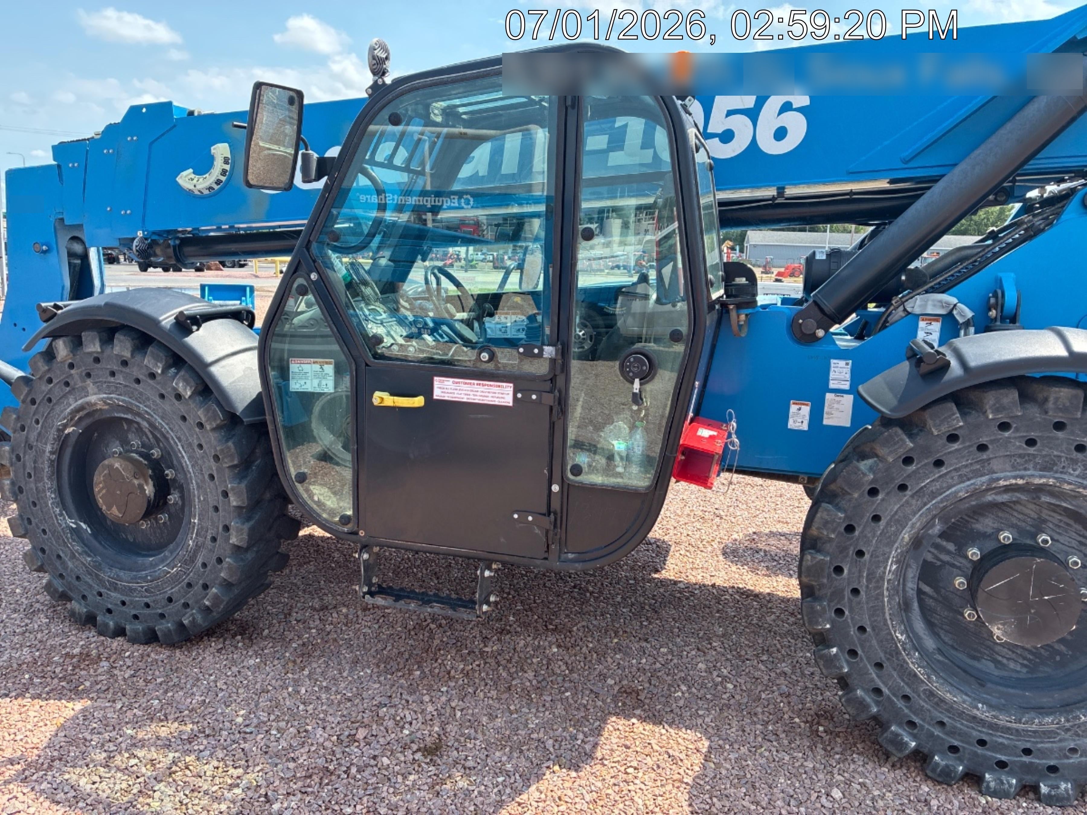 2018 Genie GTH-1056 Genie GTH-1056 w/Enclosed Cab w/HVAC, Work Lights, Solid Tires, Beacon, 60" Carriage and Forks