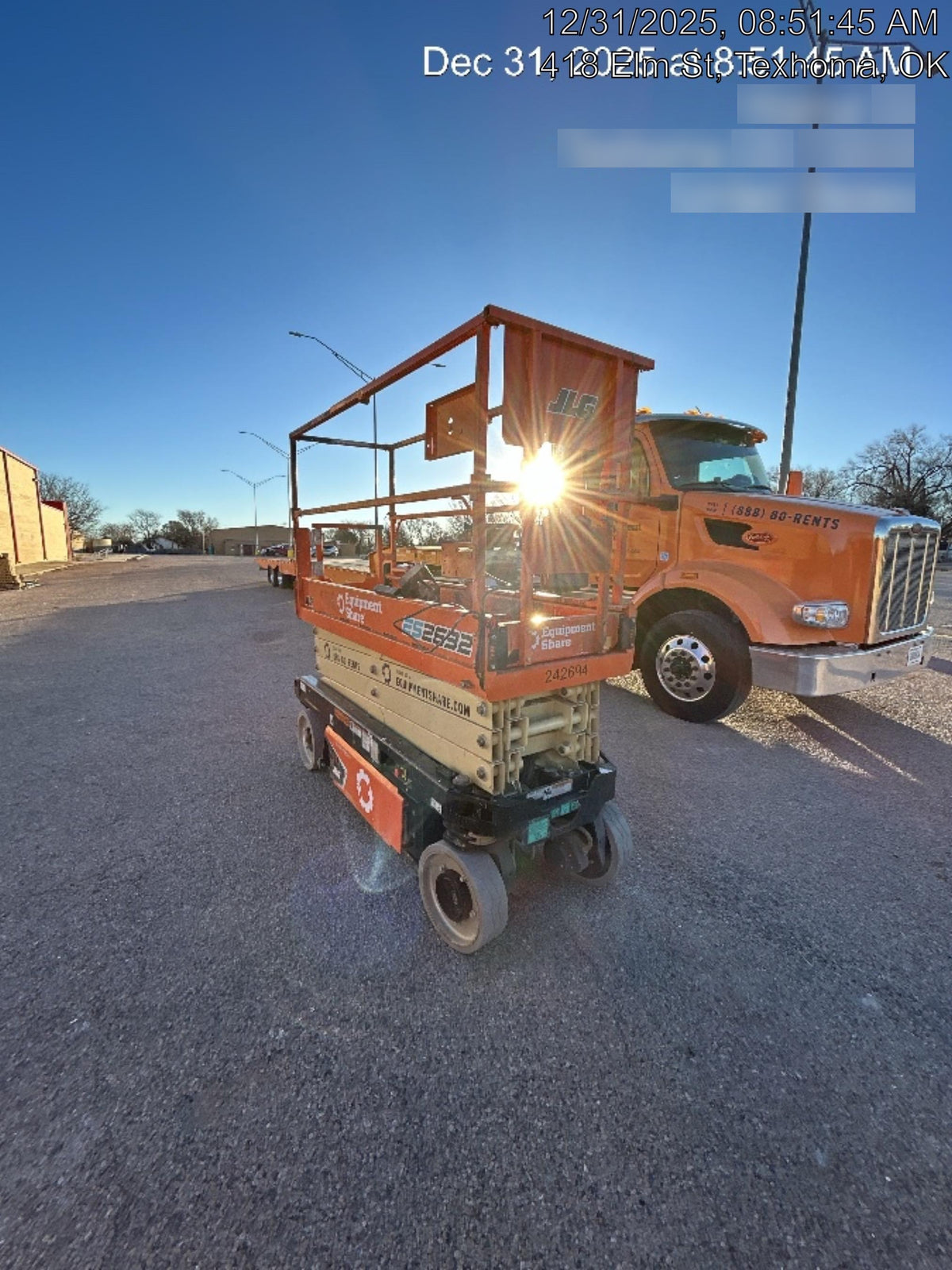 2022 JLG ES2632