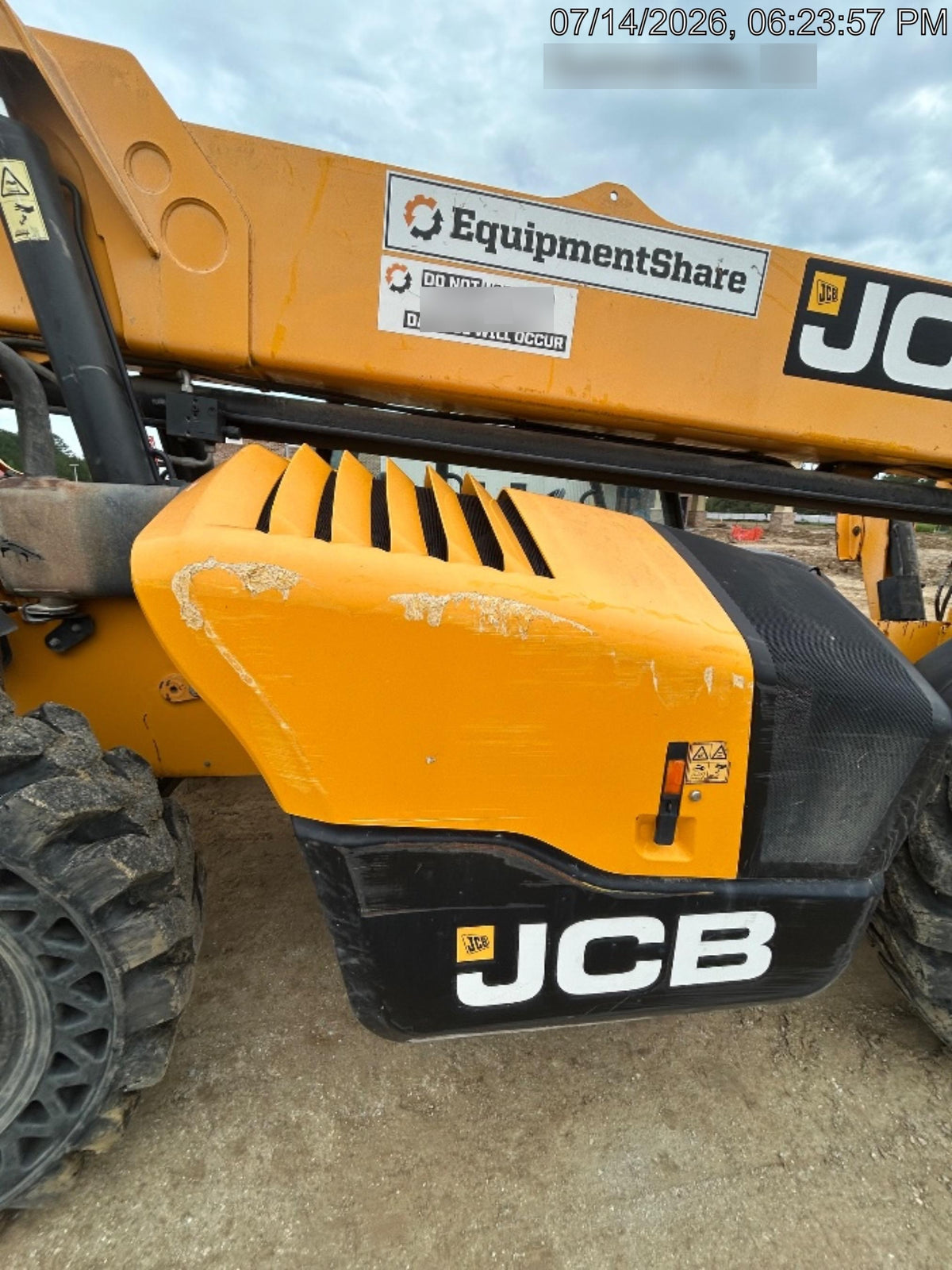 2019 JCB 510-56 Canopy, 74 HP, Solid Tires, STD Worklight, Beacon, Aux Hydraulics, Lifting Eye, Back up Alarm w/66" Carriage/60" Forks