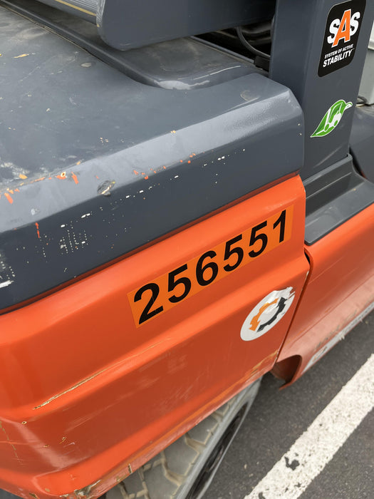 2022 TOYOTA 8FGU25 LP w/ Scale