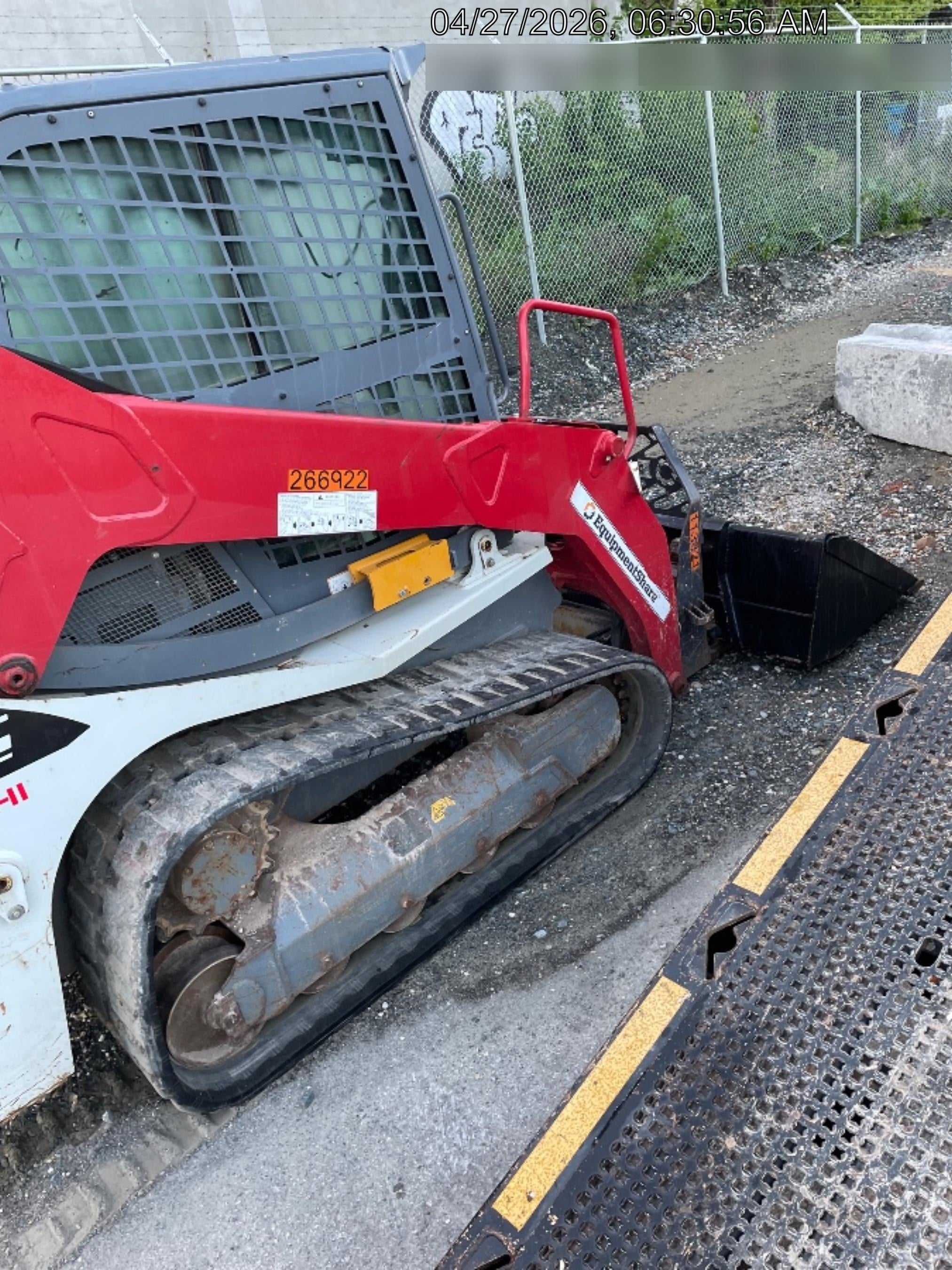 2022 TAKEUCHI TL10V2-CR
