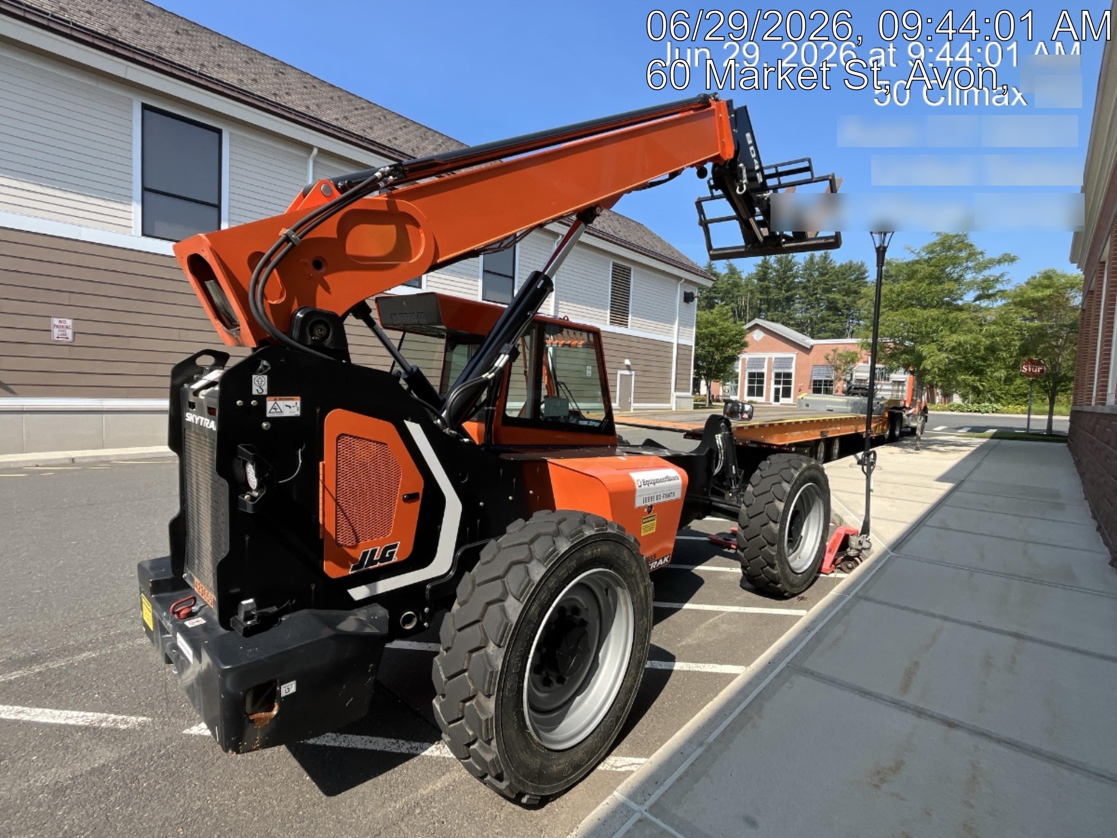 2024 SKYTRAK 8042