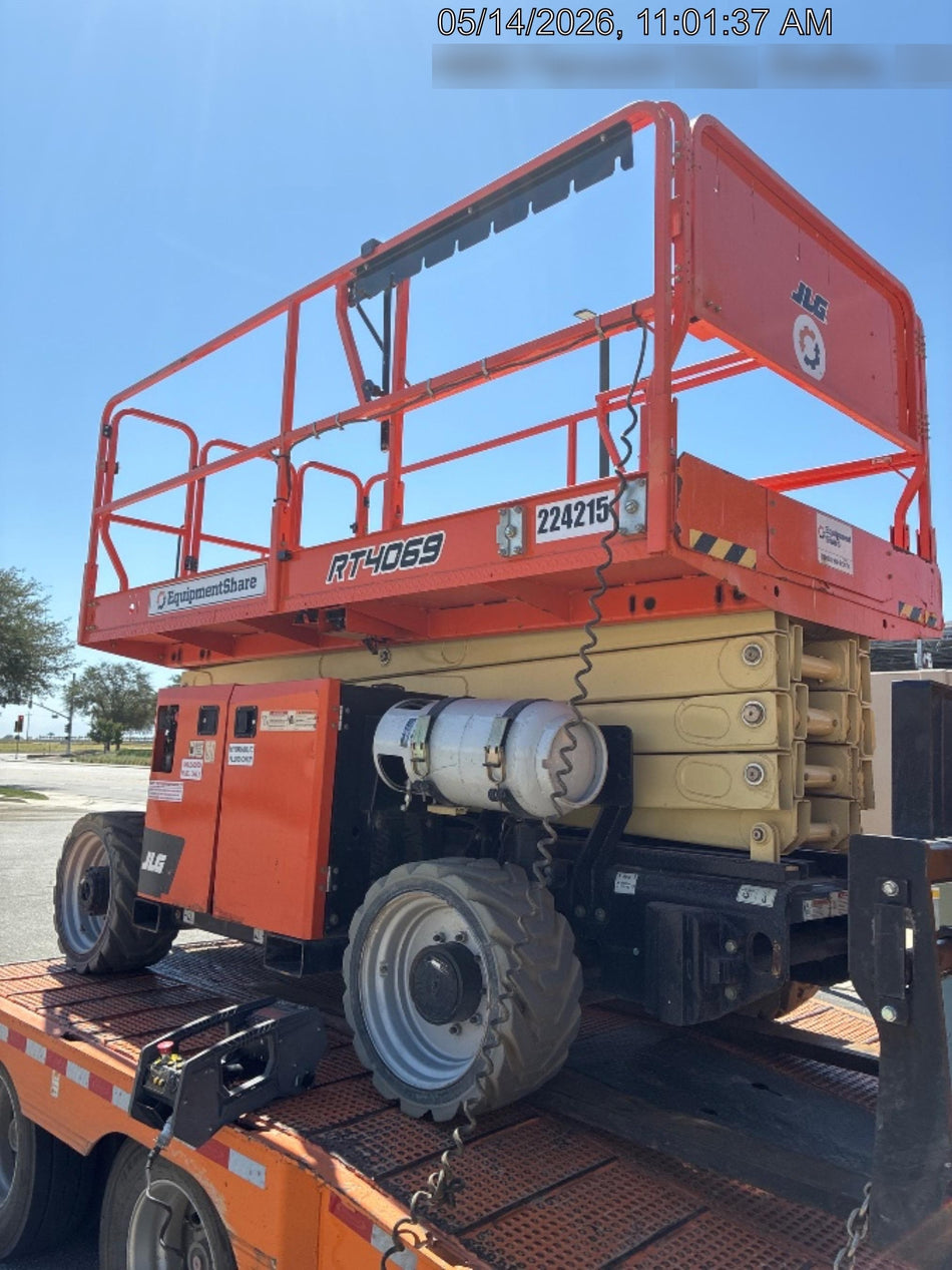 2022 JLG RT4069