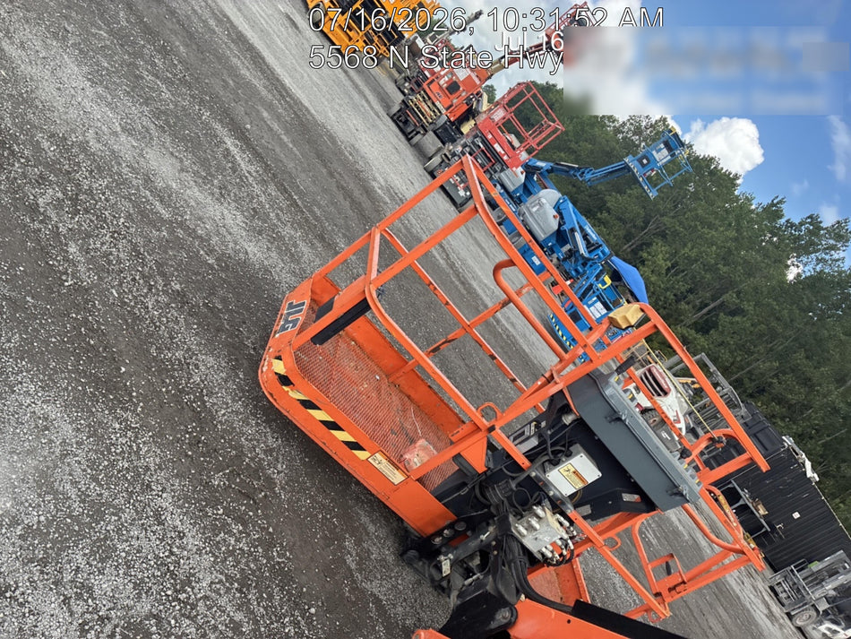 2021 JLG 600AJ