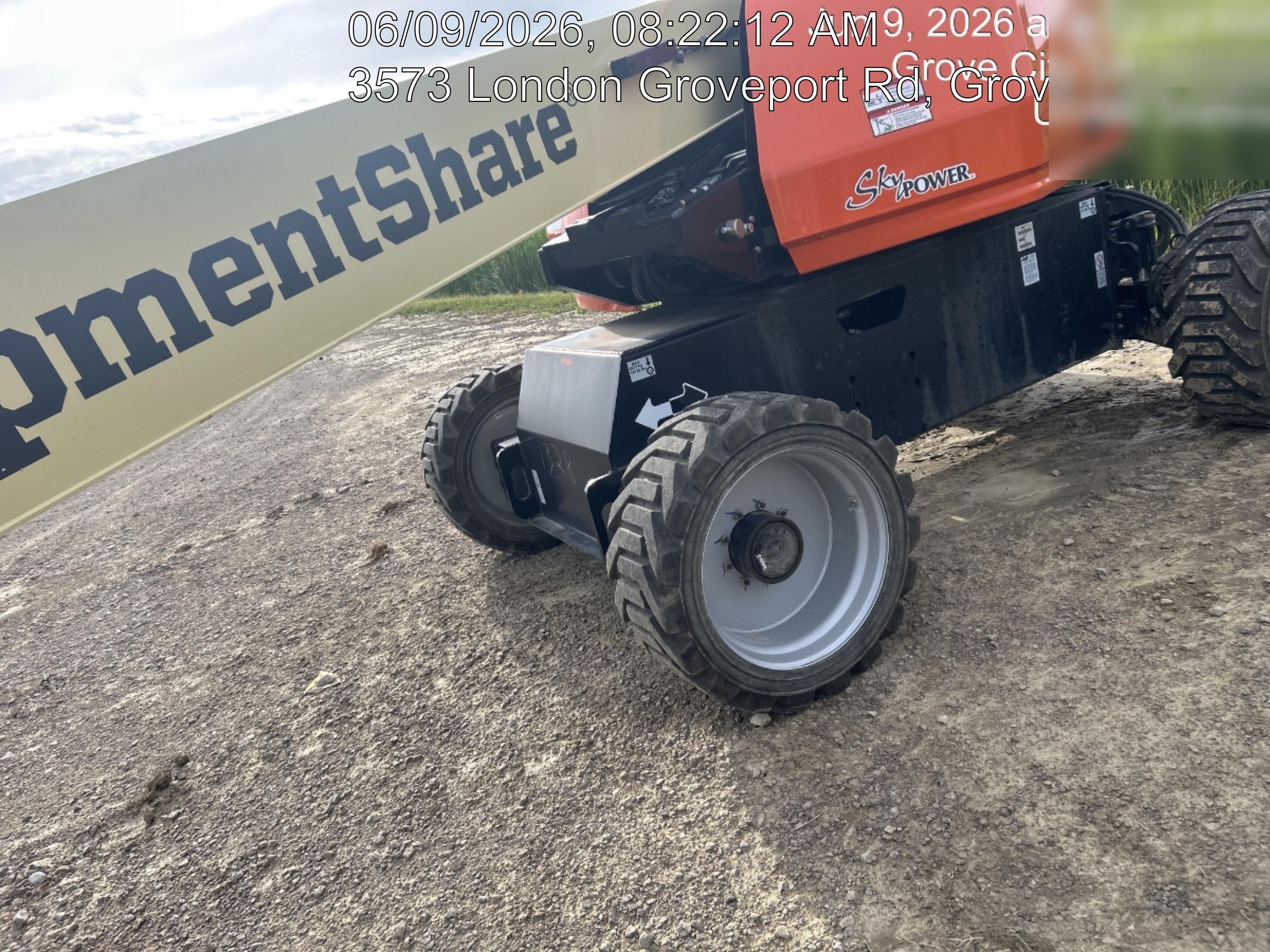 2025 JLG 660SJ