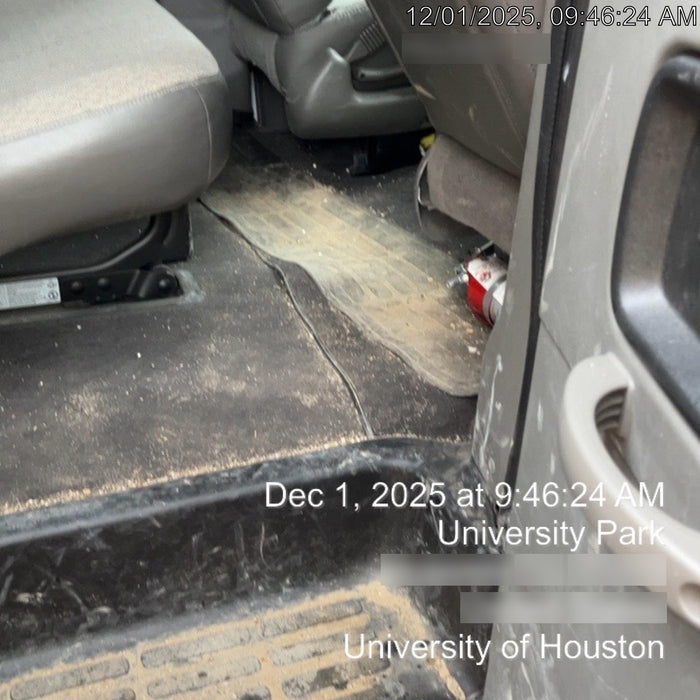 2025 CHEVROLET Express Van - Rental