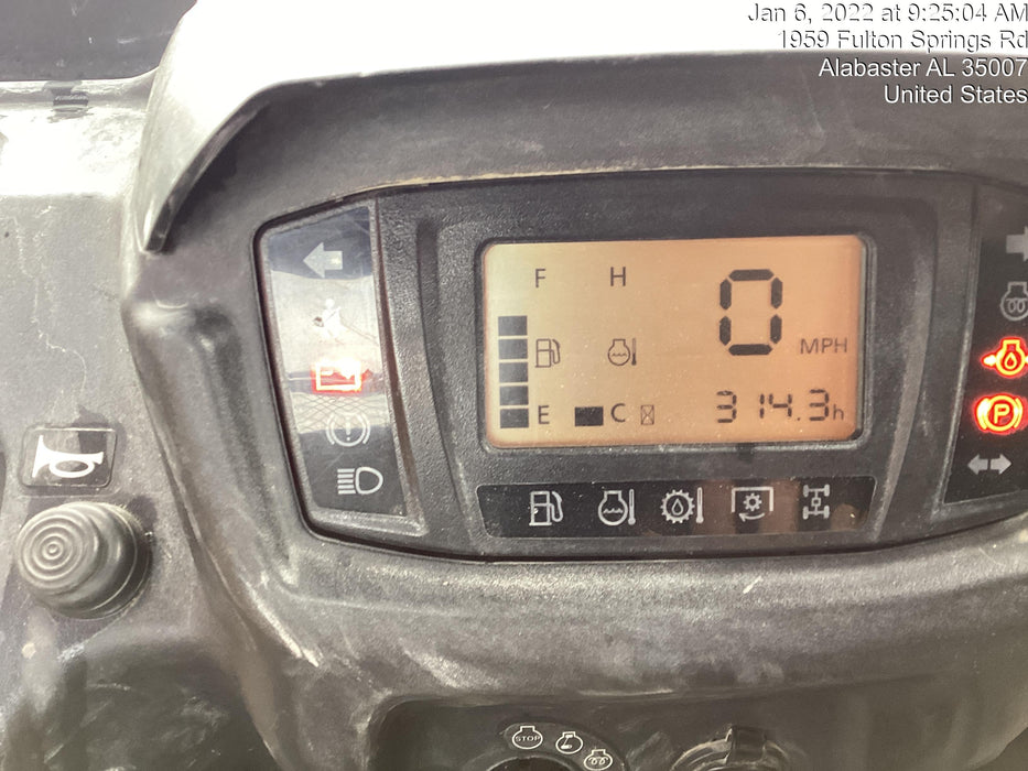 2020 Kubota RTV-X1140W-H 4WD utility cart -LED strobe -Windshield tempered glass -Plastic canopy -Wire harness kit -Backup alarm