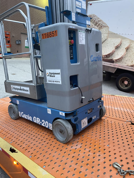 2020 GENIE GR-20