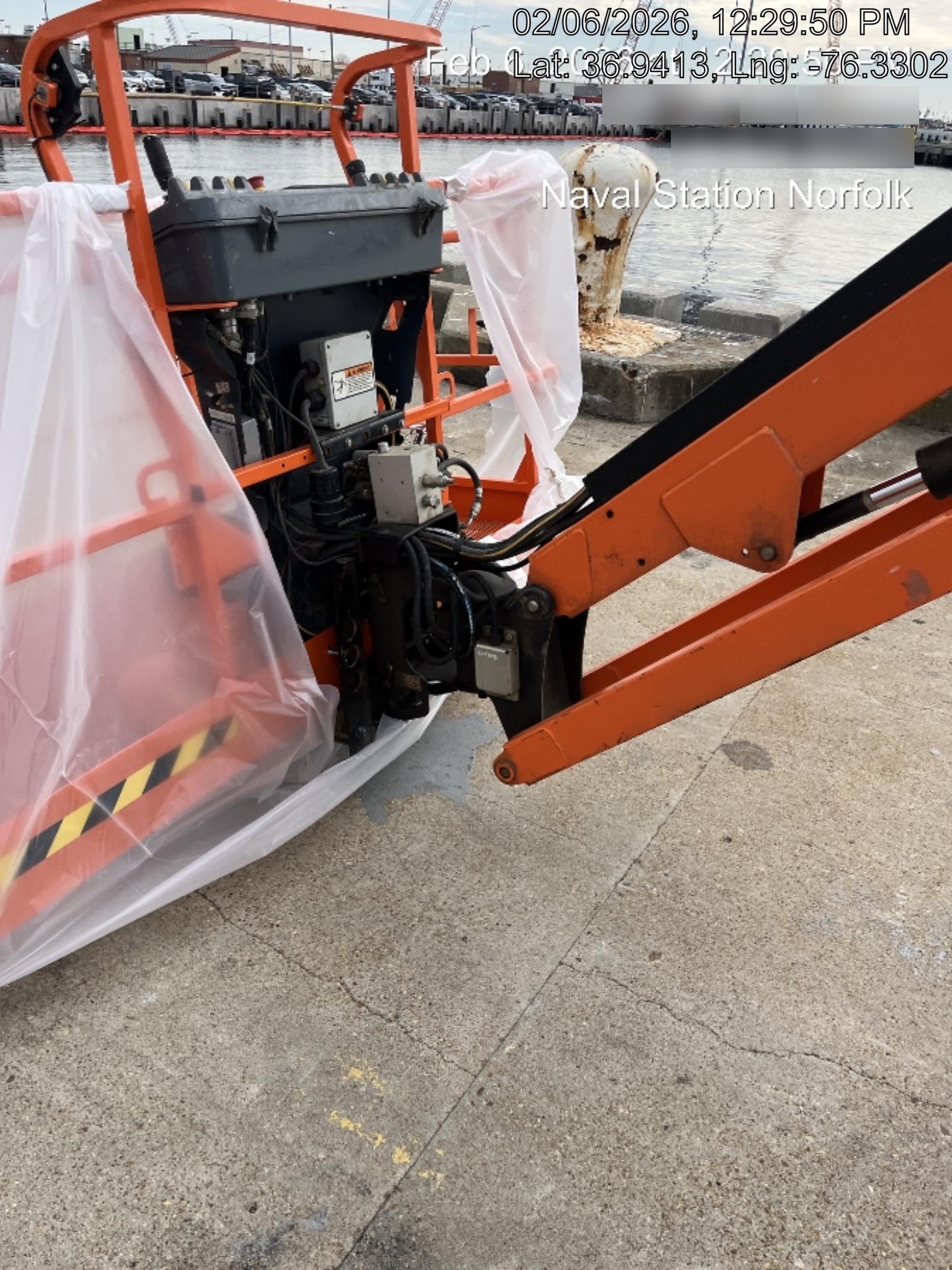 2022 JLG 860SJ