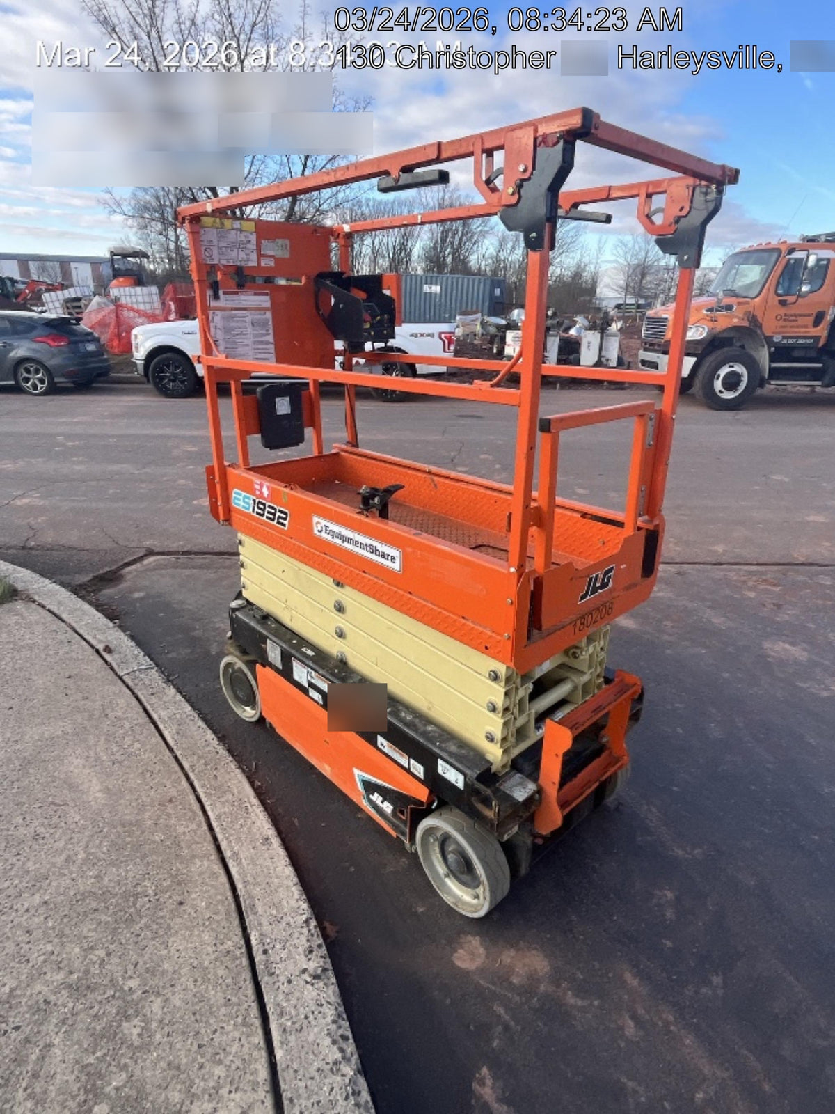 2021 JLG ES1932