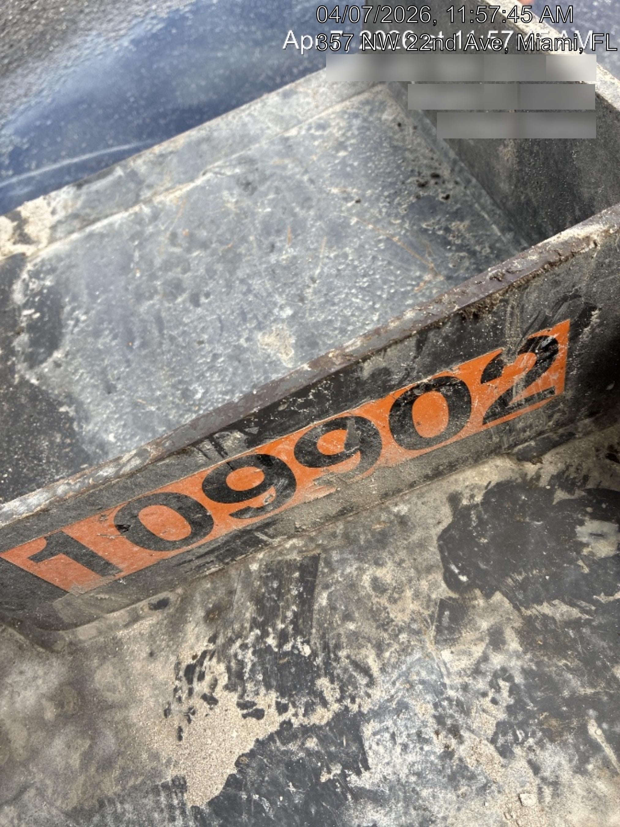 2020 PALADIN 72" Scrap Grapple Bucket - Paladin