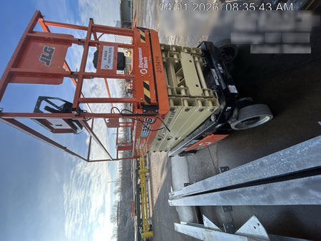2022 JLG ES3246
