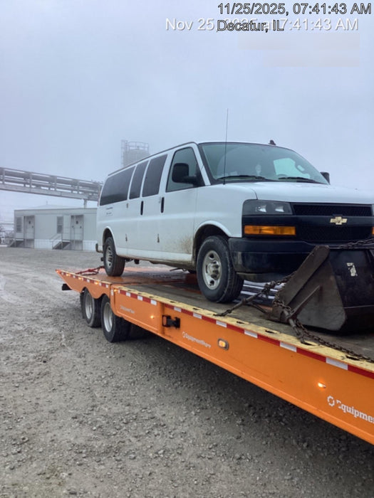 2023 CHEVROLET Express Van - Rental