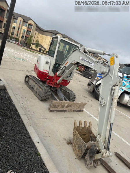 2024 TAKEUCHI TB235-2CR
