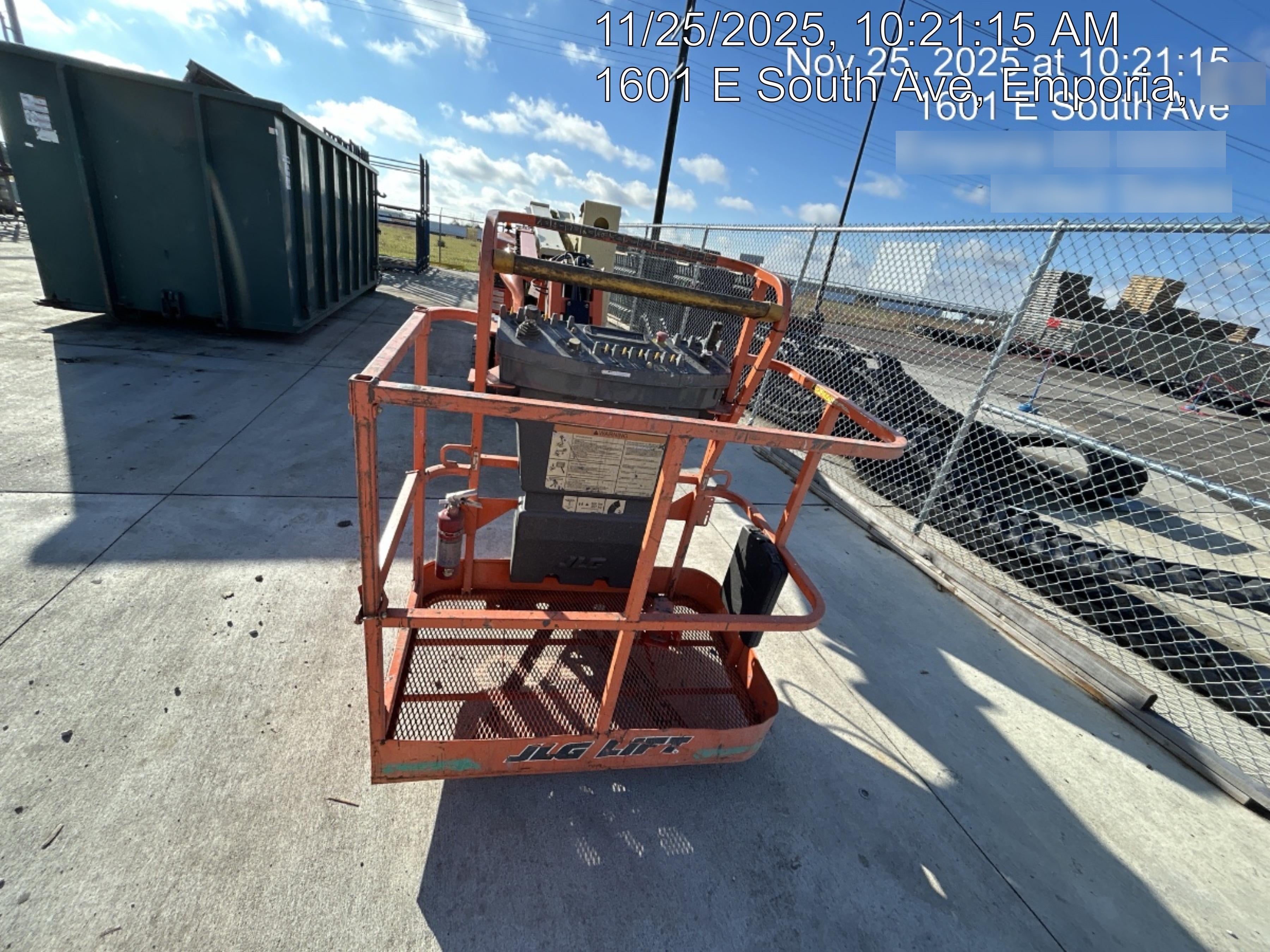 2019 JLG E400AJPN