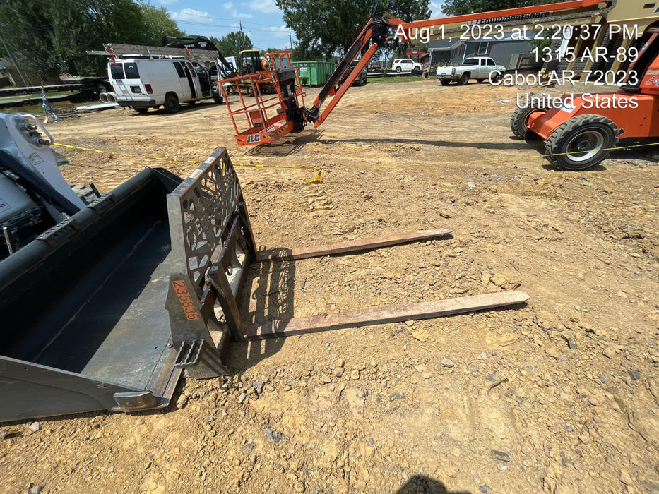 2022 PALADIN 48" Pallet Forks - Paladin