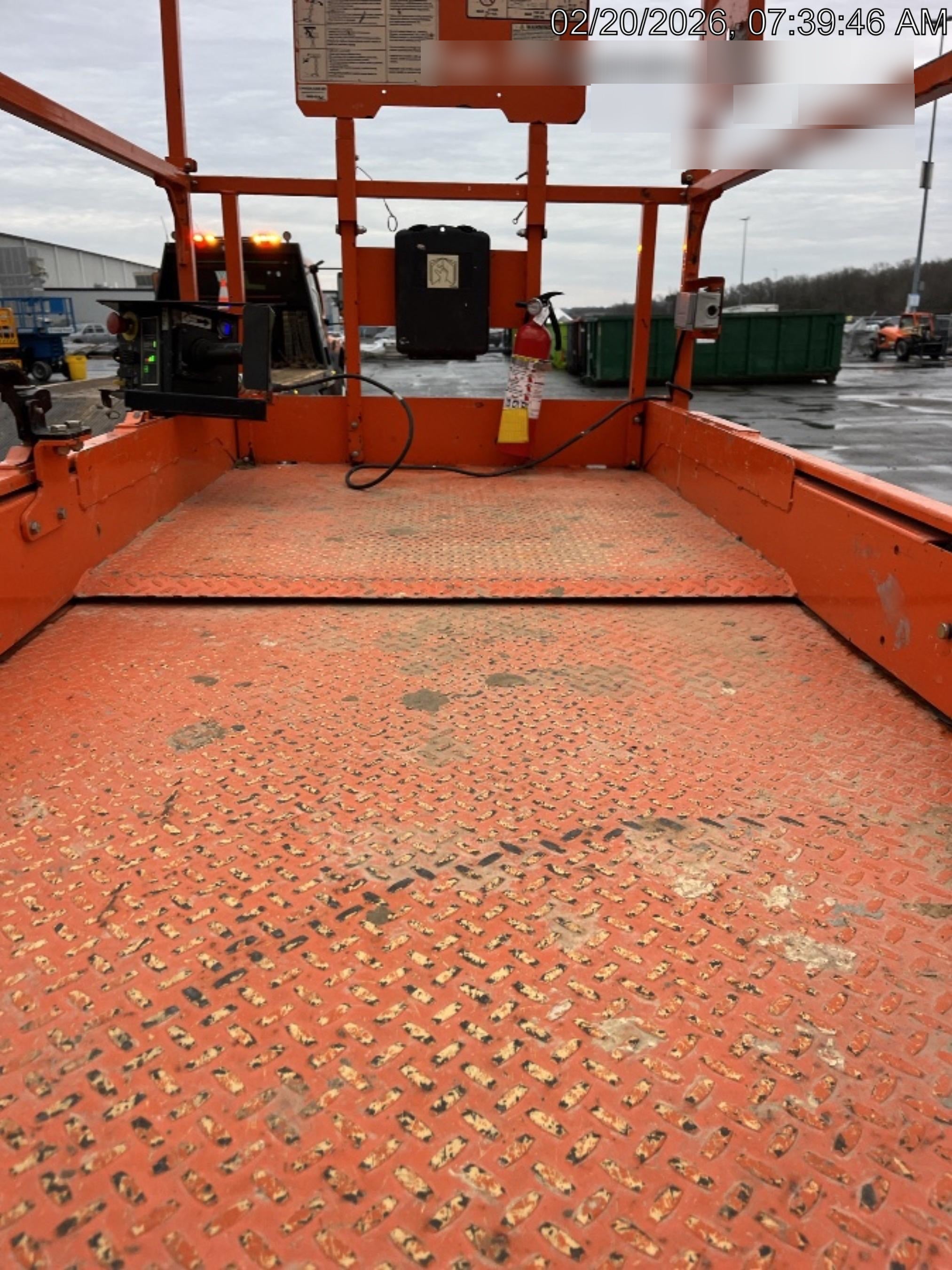 2022 JLG ES3246