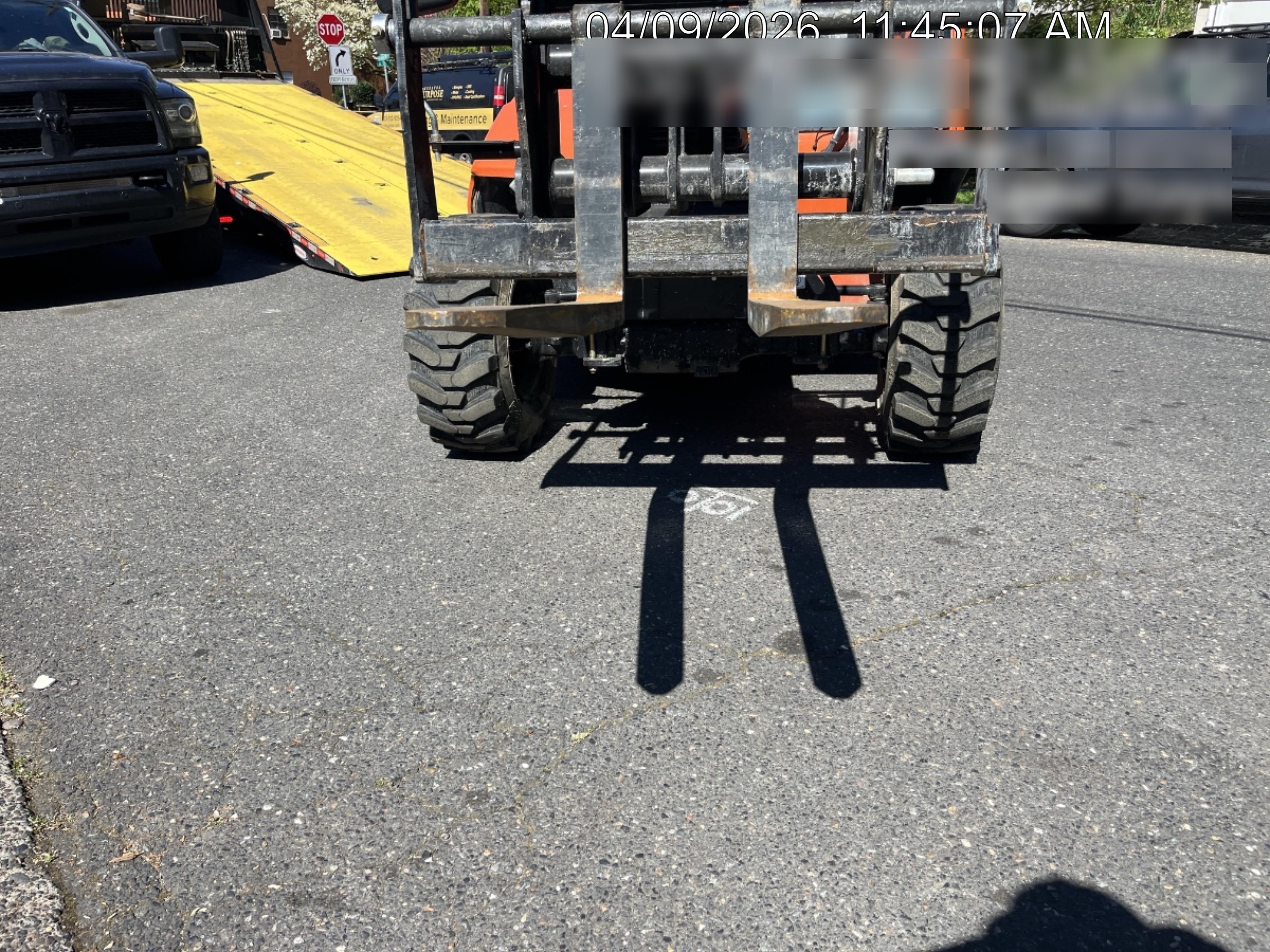 2025 JLG 519