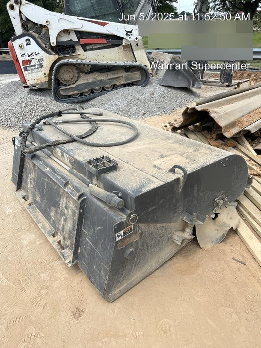 2020 PALADIN Sweepster SB72