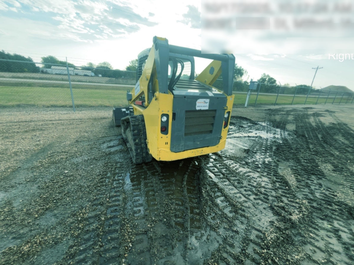 2018 Wacker Neuson ST31 ST31 8k Tracked Skid Loader, Canopy, 2 speed, Bucket Leveling , Selectable EH Controls, Variable speed fan, Cyclonic precleaner, 75" Bucket LP w/ smooth bolt on edge