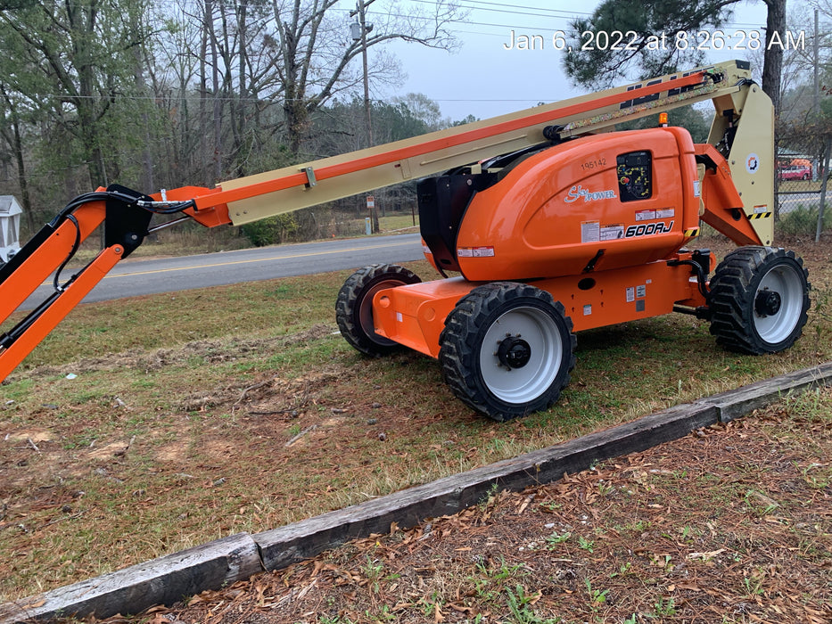 2021 JLG 600AJ