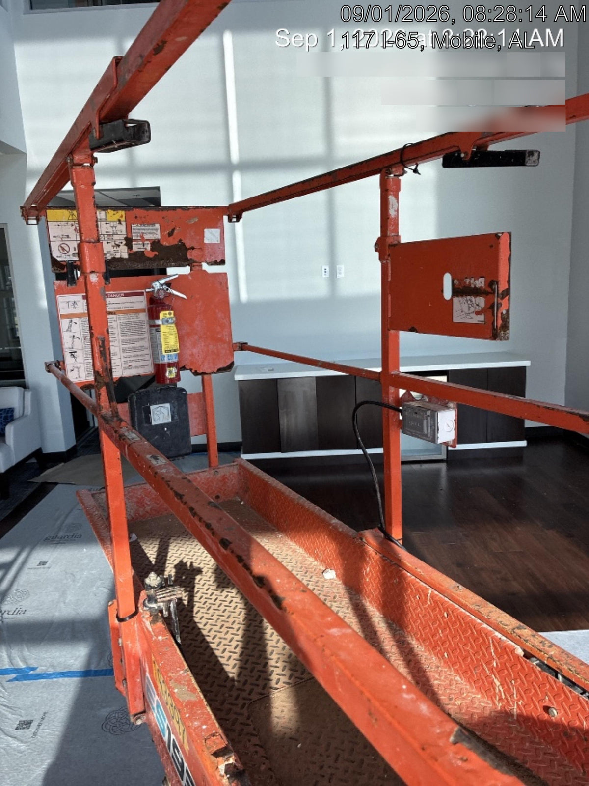 2021 JLG ES1932