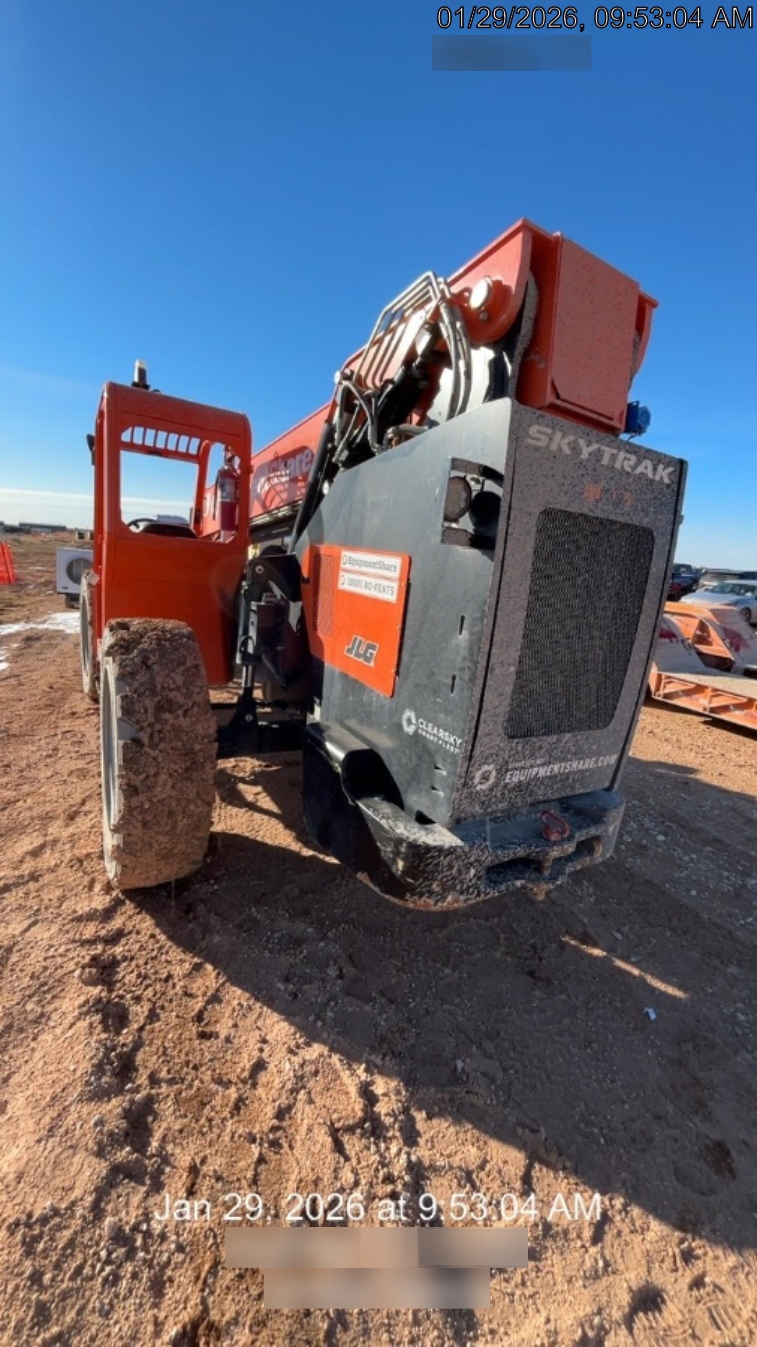 2023 SKYTRAK 8042