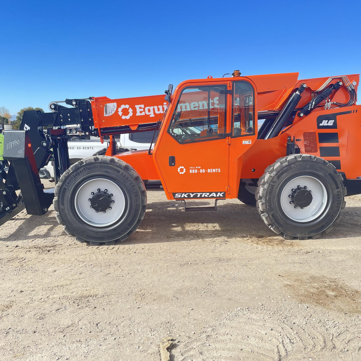 2022 SKYTRAK 10054