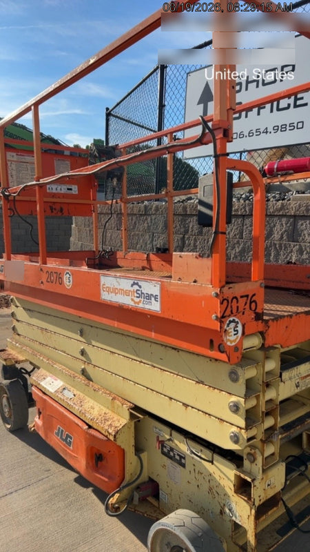 2016 JLG 3246ES