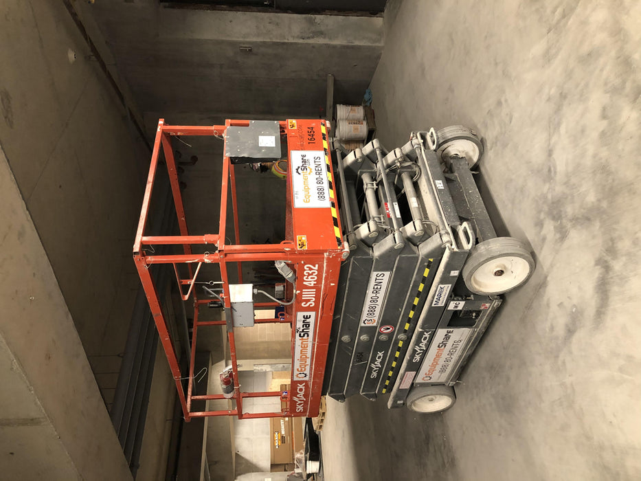 2018 Skyjack SJIII-4632 SJIII4632 Battery