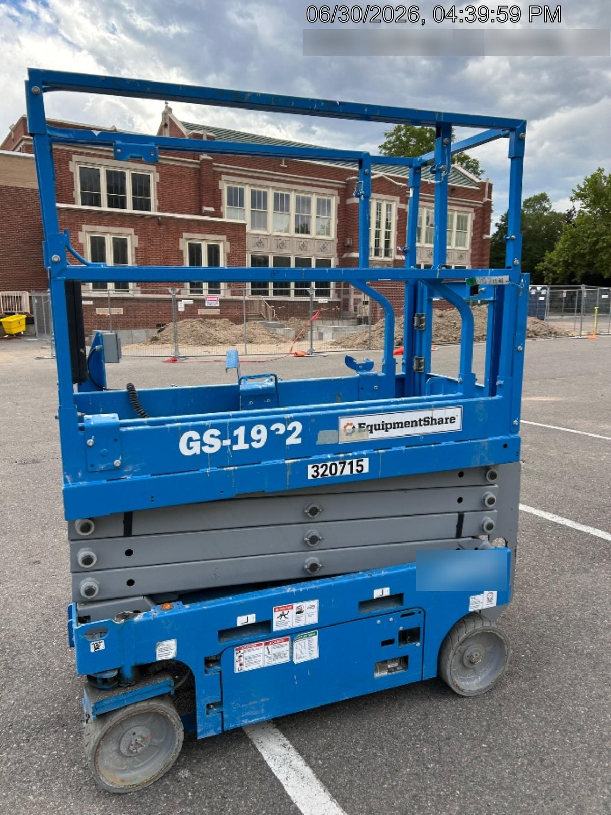 2023 GENIE GS-1932