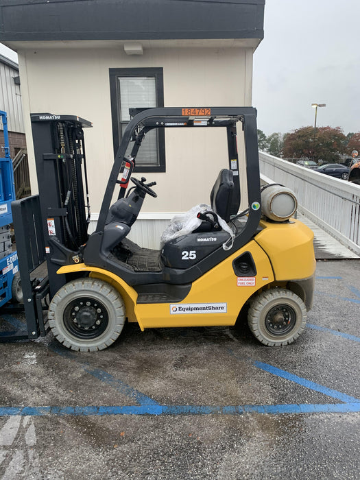 2021 KOMATSU FG25T-16