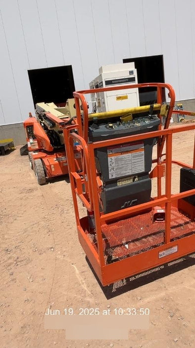 2019 JLG E400AJPN