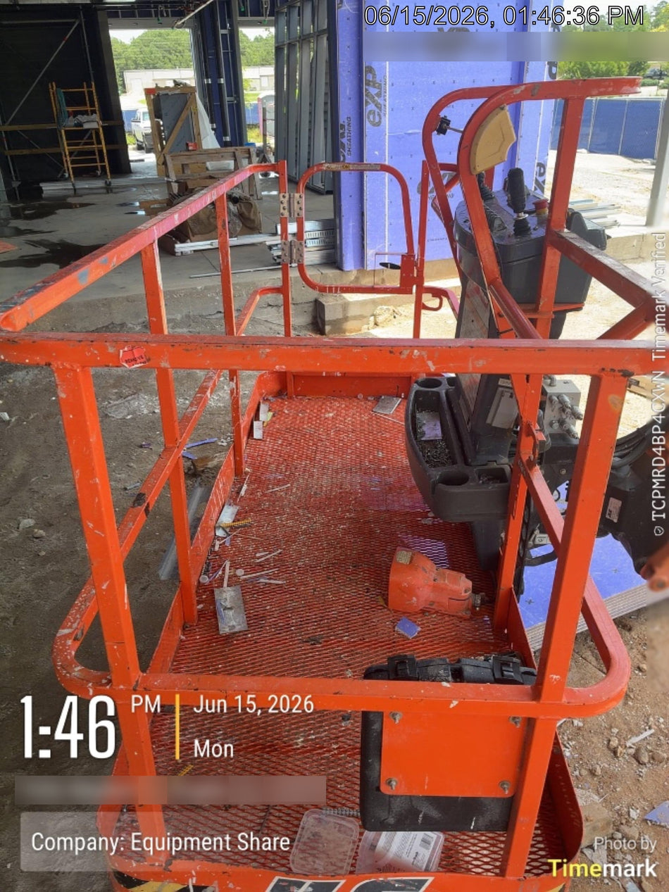 2023 JLG 600AJ