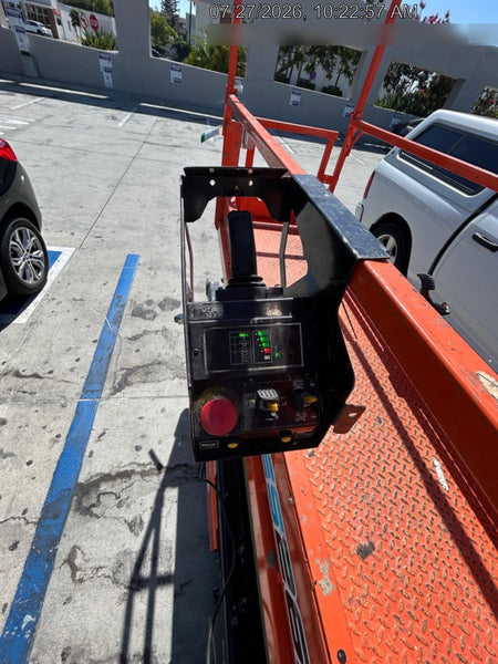 2022 JLG ES2632