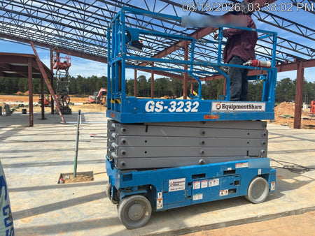 2023 GENIE GS-3232