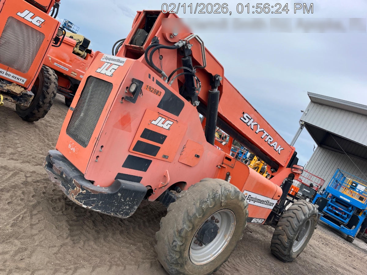 2017 Skytrak 6042 42' REACH, PALLET FORKS, 6k, FOAM FILLED TIRES