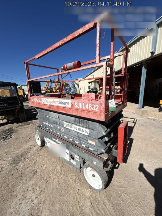 2018 Skyjack SJIII-4632 Skyjack SJIII4632 Scissor Lift w/Trojan Batteries