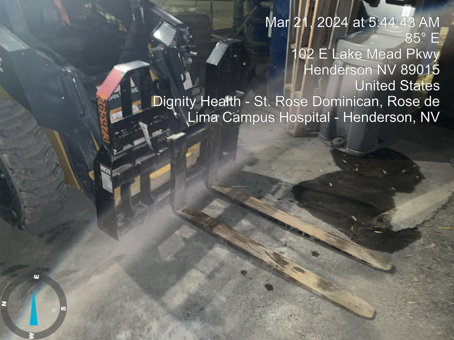 2021 TAKEUCHI 48" Pallet Forks - Takeuchi