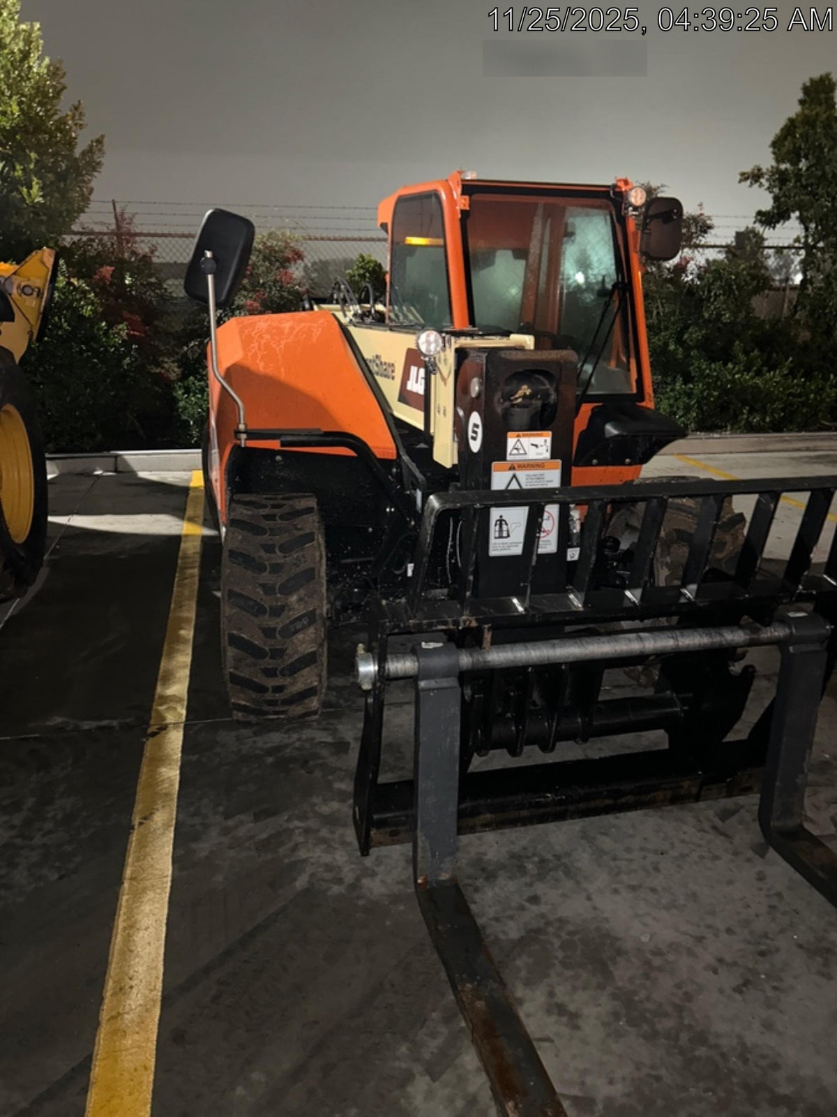 2025 JLG 519